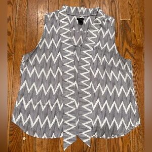 Ann Taylor Black and White Zigzag Blouse